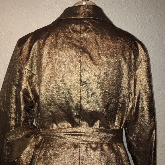 Cachet Gold Wrap Top A27 - Picture 5 of 6